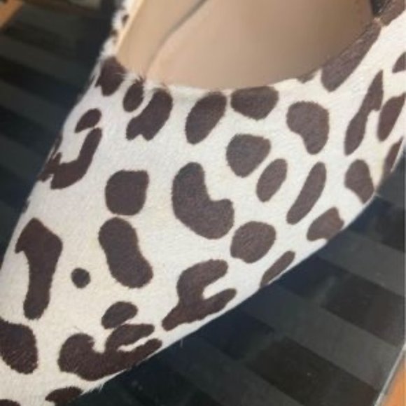 Victorias Secret Leopard Print Pumps - Picture 2 of 5